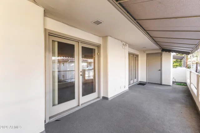 $350,000 | 5200 South Lakeshore Drive, Unit 206, Tempe, AZ 85283