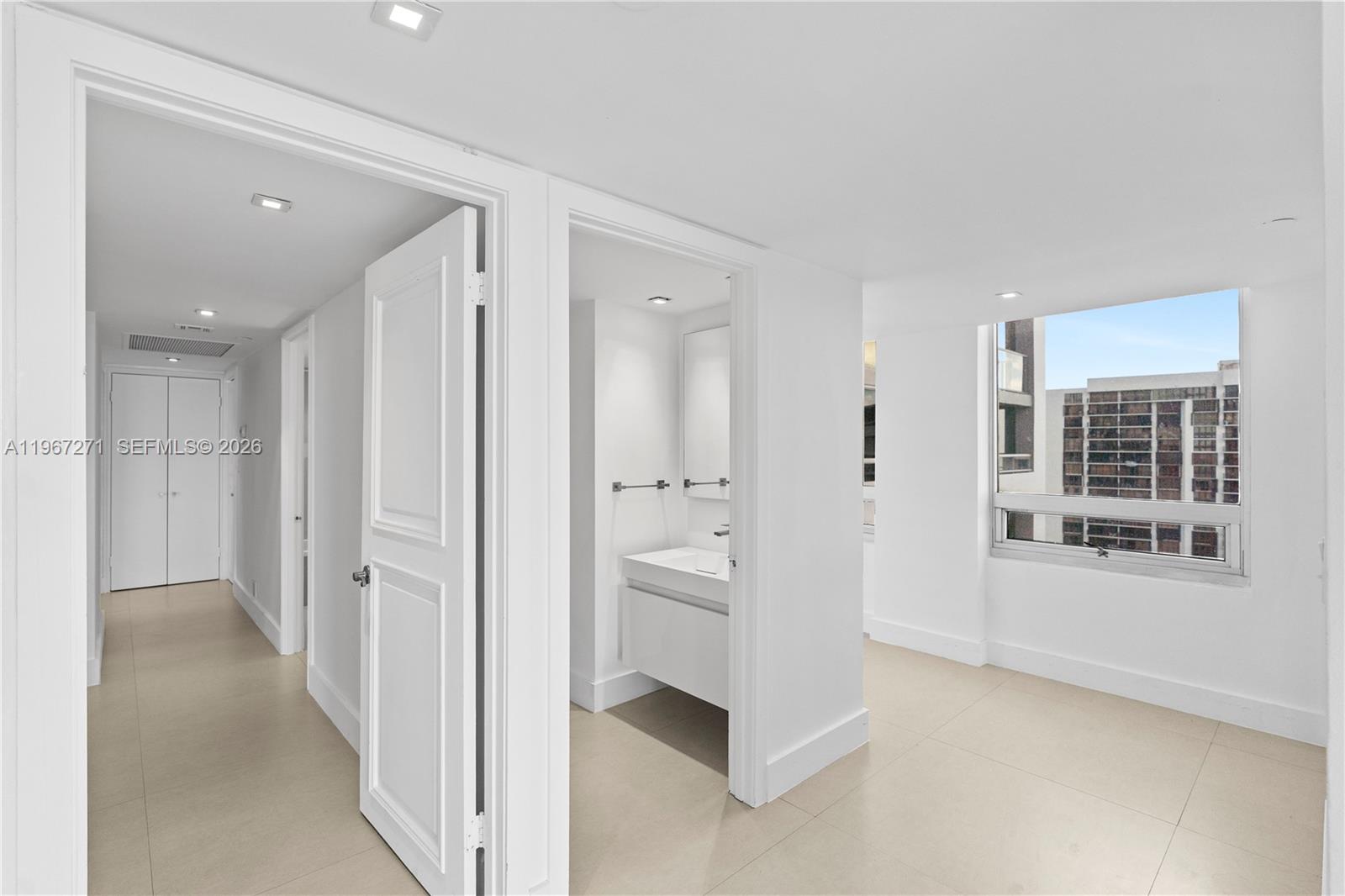 1541 Brickell Avenue, Unit C1607 Miami, FL 33129 - Photo 17 of 54