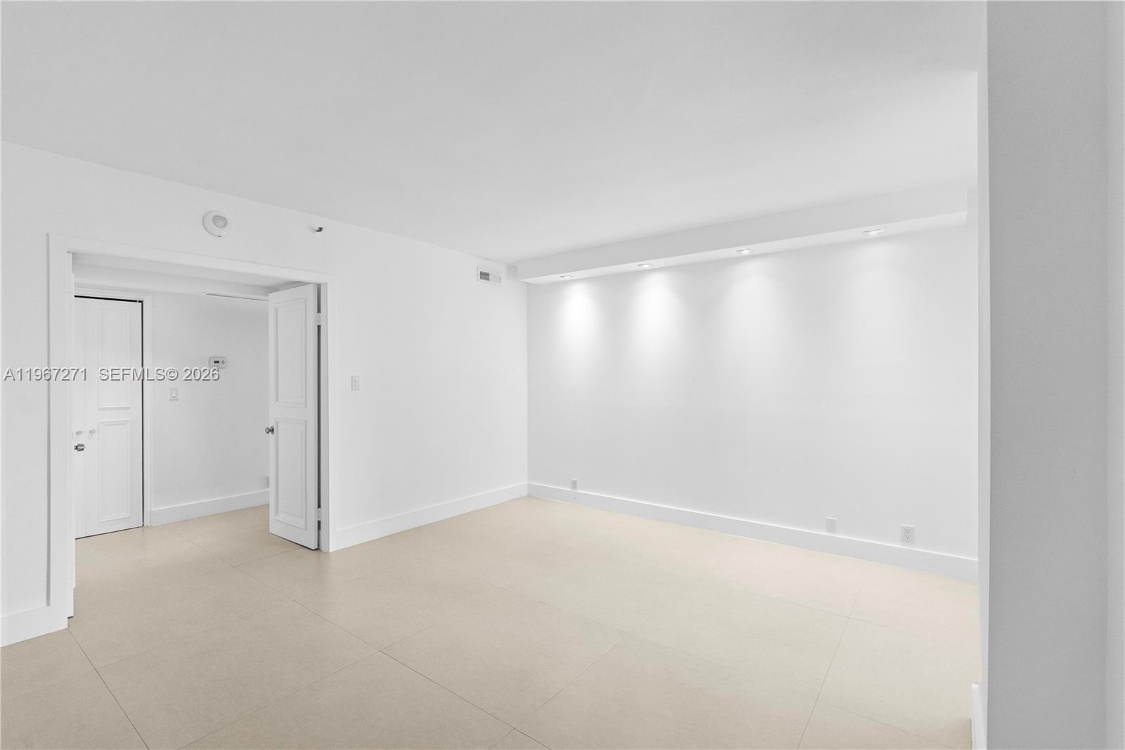 1541 Brickell Avenue, Unit C1607 Miami, FL 33129 - Photo 27 of 54