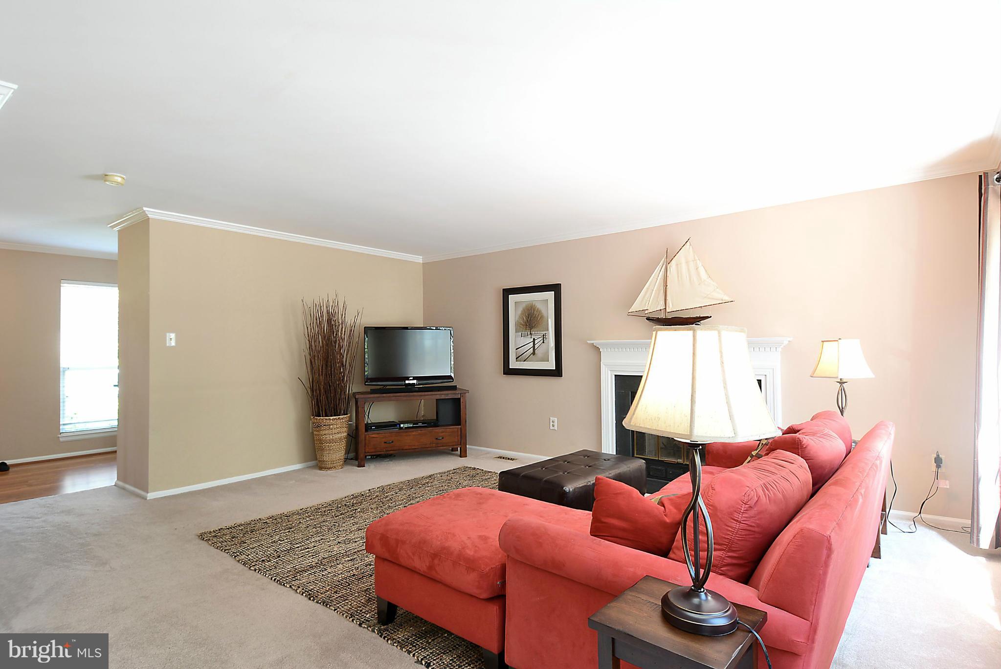 9353 Spring Water Path Jessup, MD 20794 - Photo 8 of 30 Living Room