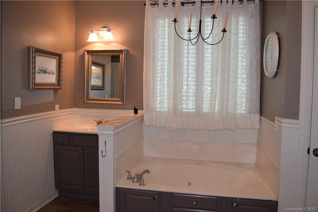 519 Players Ridge Road Hickory, NC 28601 - Photo 16 of 23 Gallery Image 16