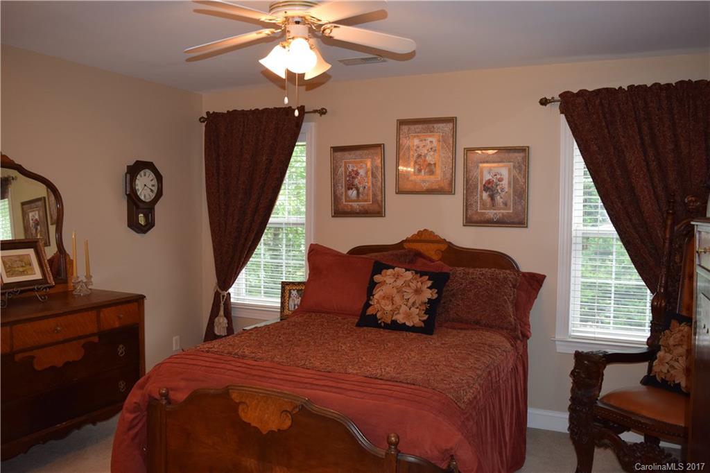 519 Players Ridge Road Hickory, NC 28601 - Photo 9 of 23 Gallery Image 9