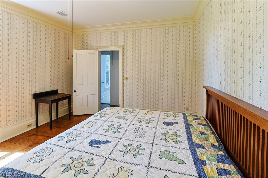 3257 New State Road South Willard, OH 44890 - Photo 16 of 50 Main floor bedroom