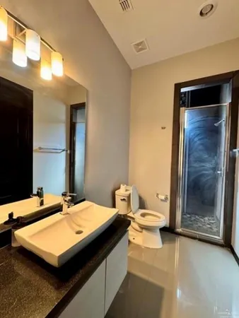 $2,450 | 1316 East Balboa Avenue, McAllen, TX 78503