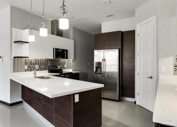 $2,450 | 1316 East Balboa Avenue, McAllen, TX 78503