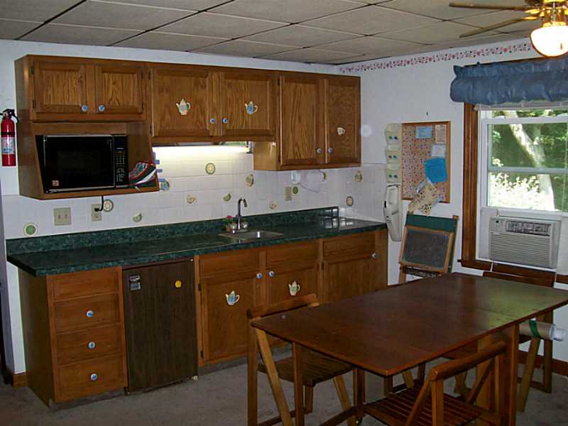 3601 Post Road South Kingstown, RI 02879 - Photo 20 of 20 Den/Family/Great Room.