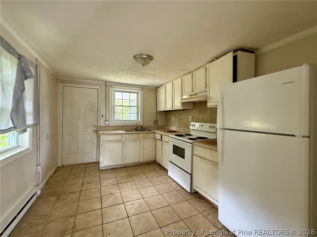 306 Wilson Avenue Spring Lake, NC 28390 - Photo 2 of 7