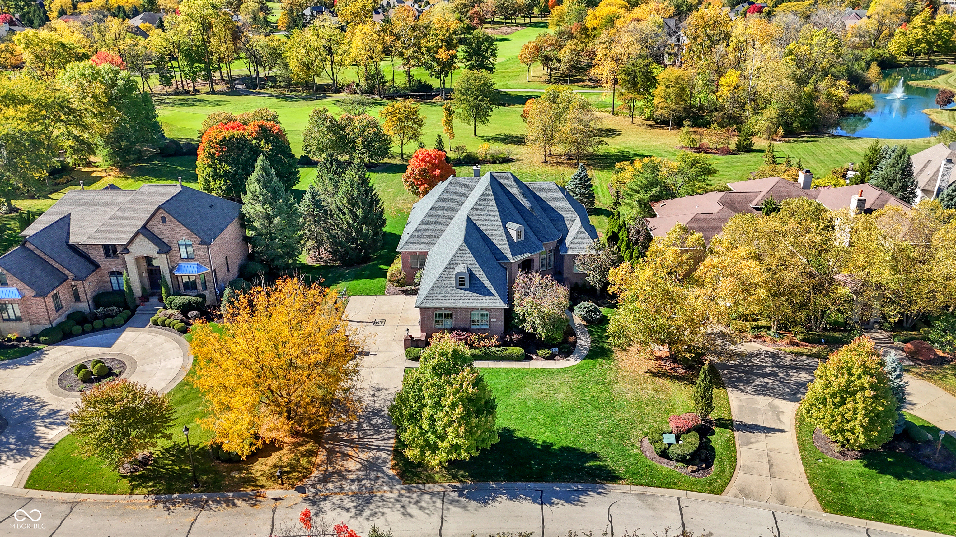 16042 Colleton Court Carmel, IN 46033 - Photo 3 of 4