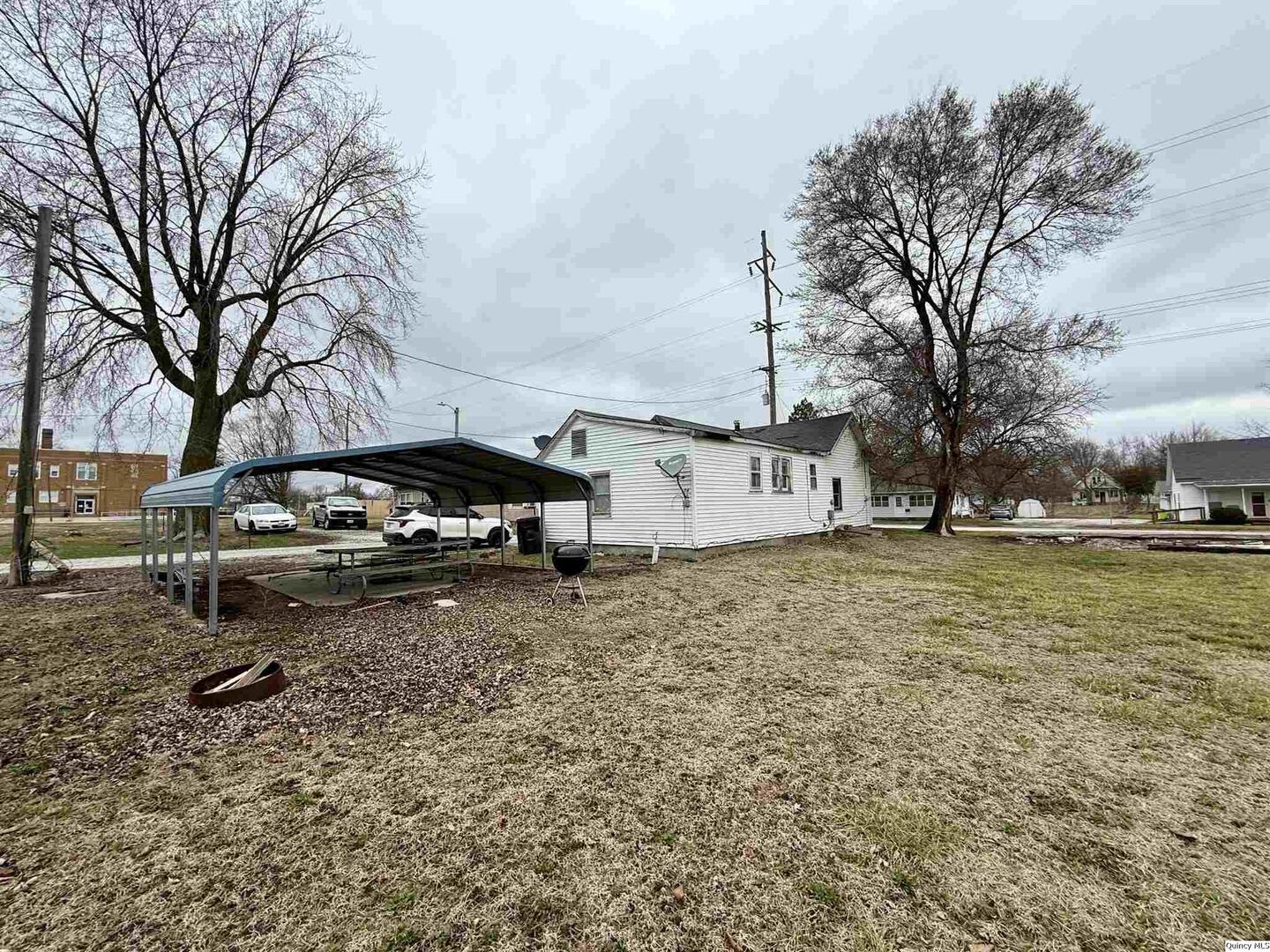 718 1/2 Buchanan Street Carthage, IL 62321 - Photo 14 of 14