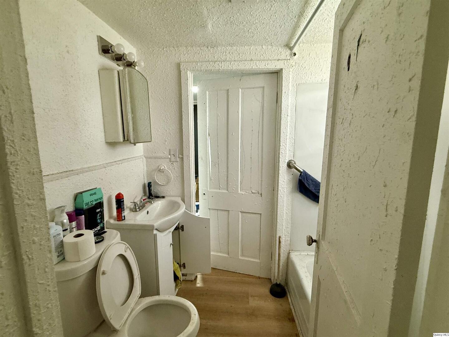 718 1/2 Buchanan Street Carthage, IL 62321 - Photo 9 of 14