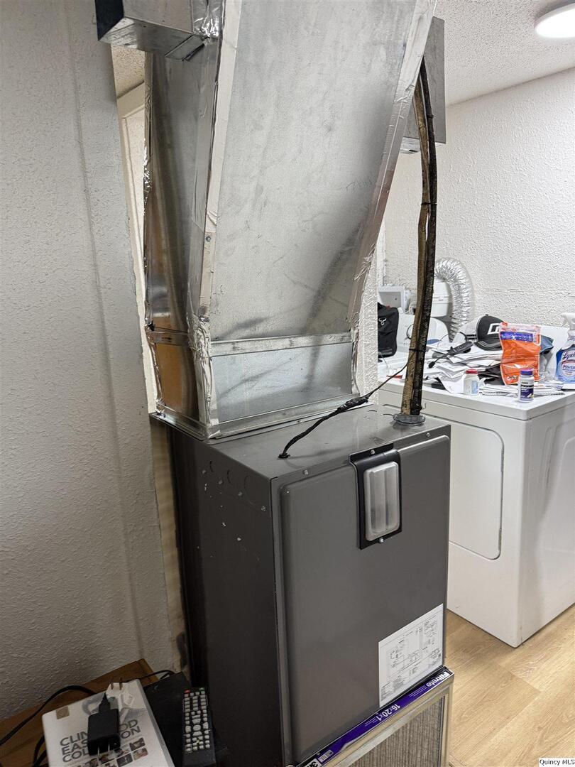 718 1/2 Buchanan Street Carthage, IL 62321 - Photo 10 of 14