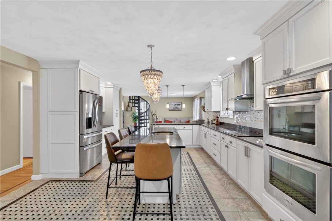 69 Talbut Road Scituate, RI 02831 - Photo 7 of 39