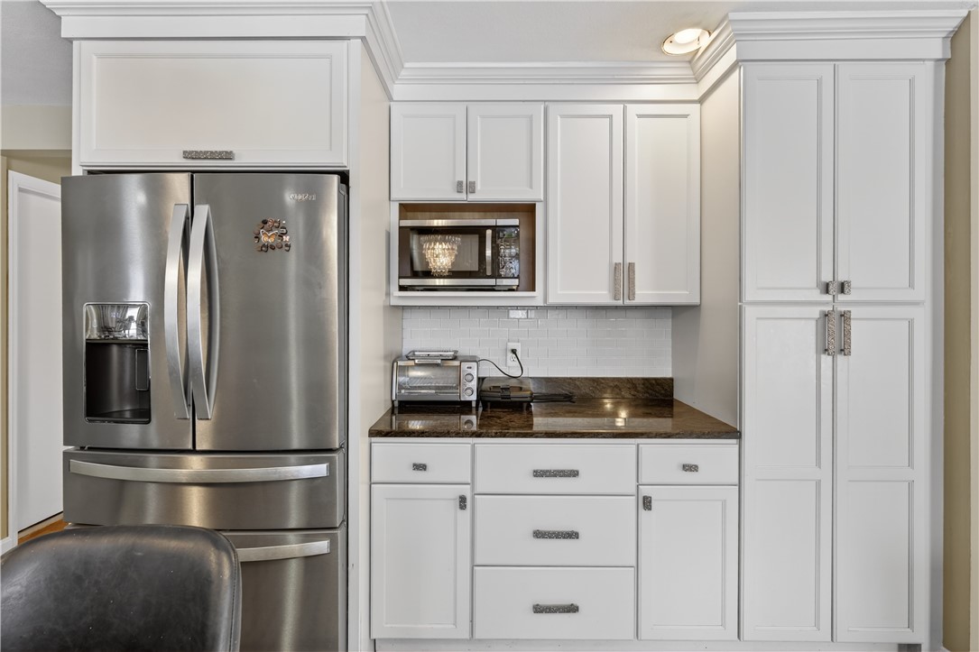 69 Talbut Road Scituate, RI 02831 - Photo 9 of 39