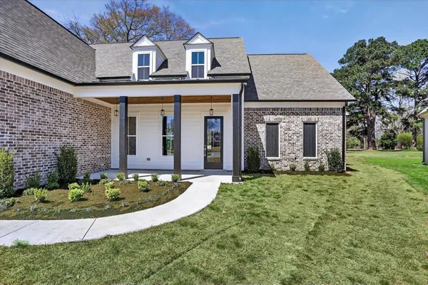 $539,000 | 265 Nebhut Lane, Rossville, TN 38066