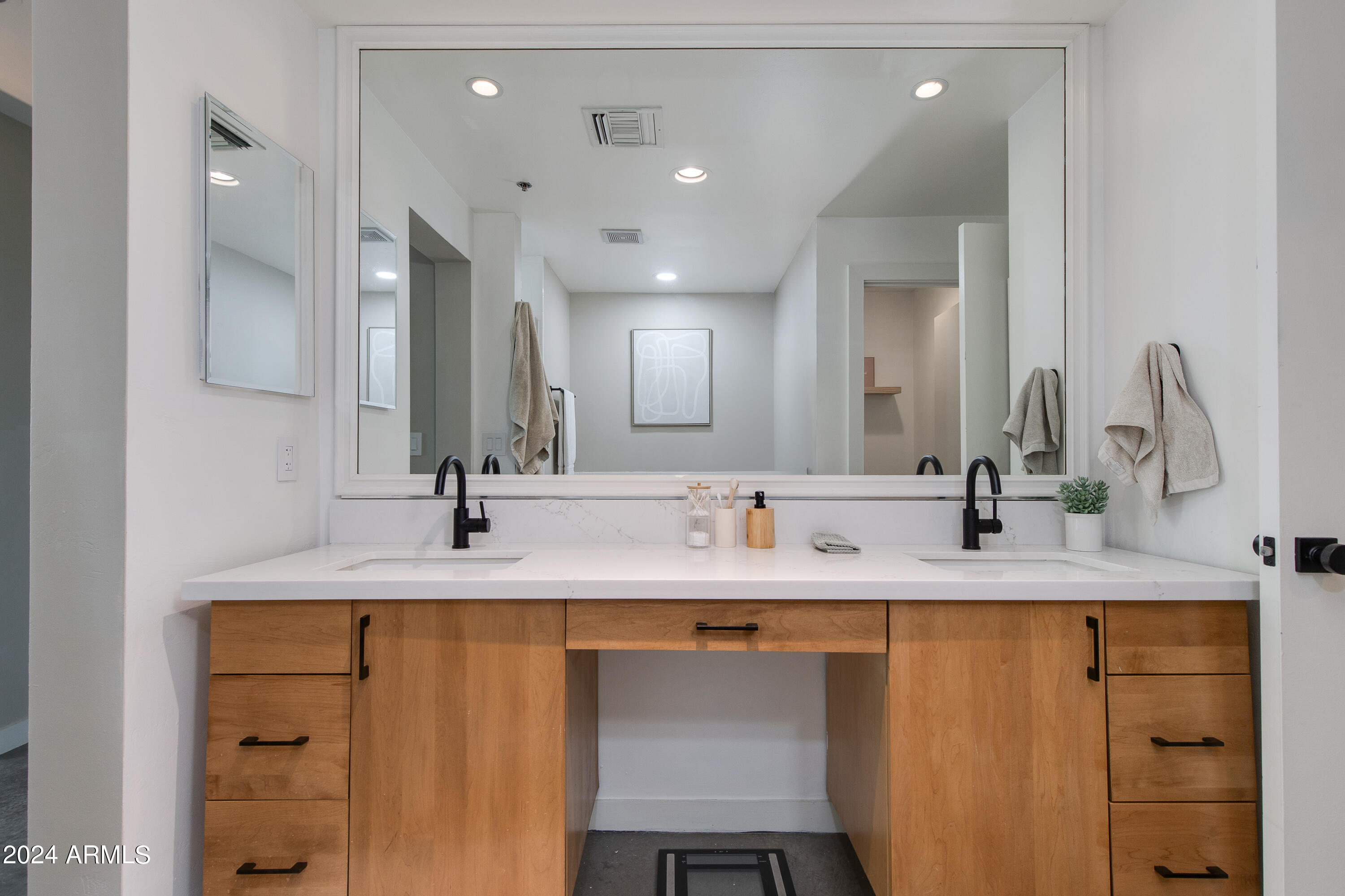 1326 North Central Avenue, Unit 305 Phoenix, AZ 85004 - Photo 25 of 60 41-Central