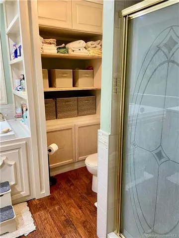 $610,000 | 141 West Park Manor Drive, Moss Bluff, LA 70611