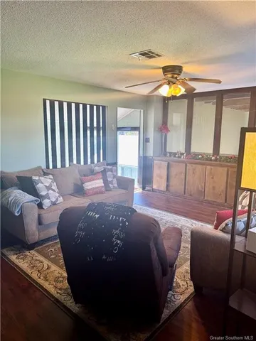 $610,000 | 141 West Park Manor Drive, Moss Bluff, LA 70611