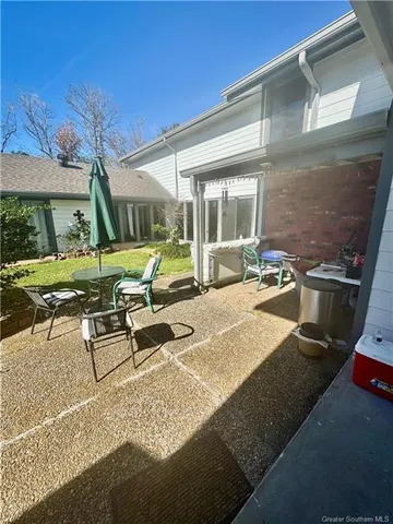 $610,000 | 141 West Park Manor Drive, Moss Bluff, LA 70611