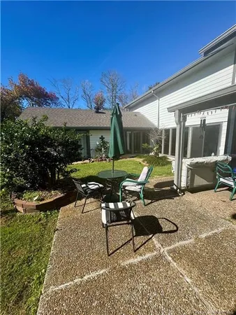 $610,000 | 141 West Park Manor Drive, Moss Bluff, LA 70611