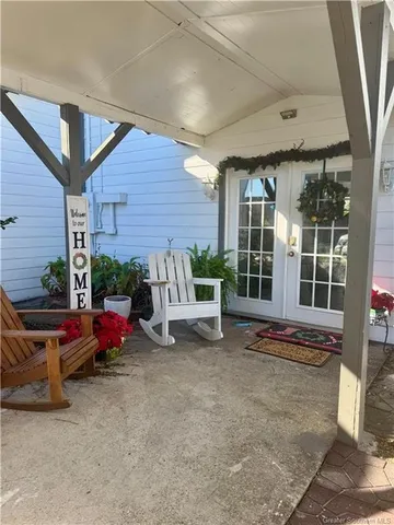 $610,000 | 141 West Park Manor Drive, Moss Bluff, LA 70611