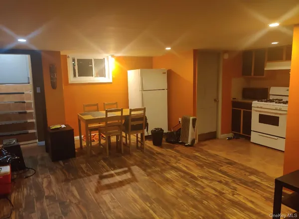 $1,280,000 | 55-08 32nd Avenue | North Woodside