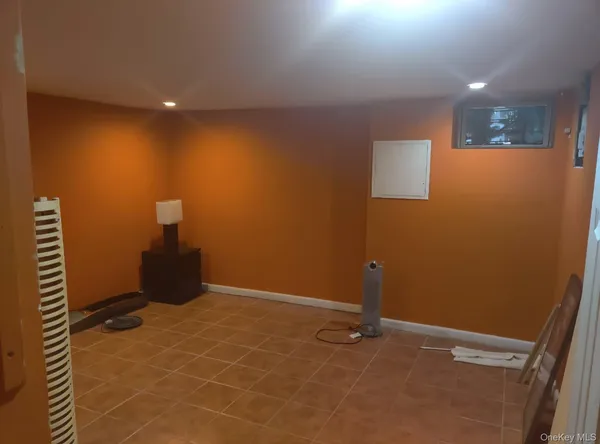 $1,280,000 | 55-08 32nd Avenue | North Woodside