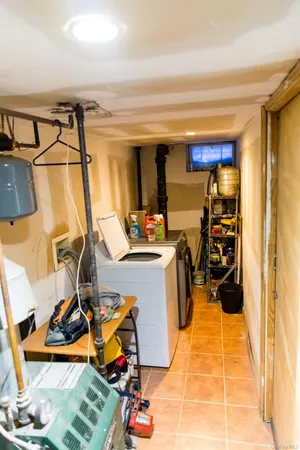 $1,280,000 | 55-08 32nd Avenue | North Woodside