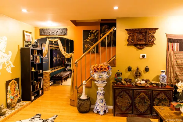 $1,280,000 | 55-08 32nd Avenue | North Woodside