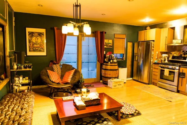 $1,280,000 | 55-08 32nd Avenue | North Woodside