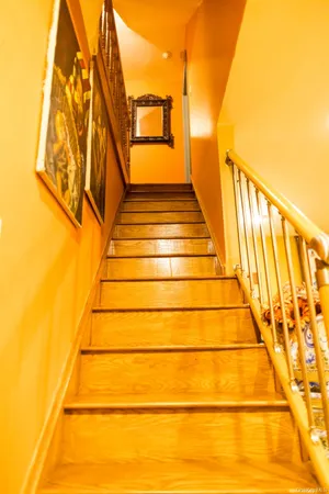 $1,280,000 | 55-08 32nd Avenue | North Woodside