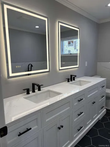 $1,249,000 | 25 Furrow Lane, Levittown, NY 11756