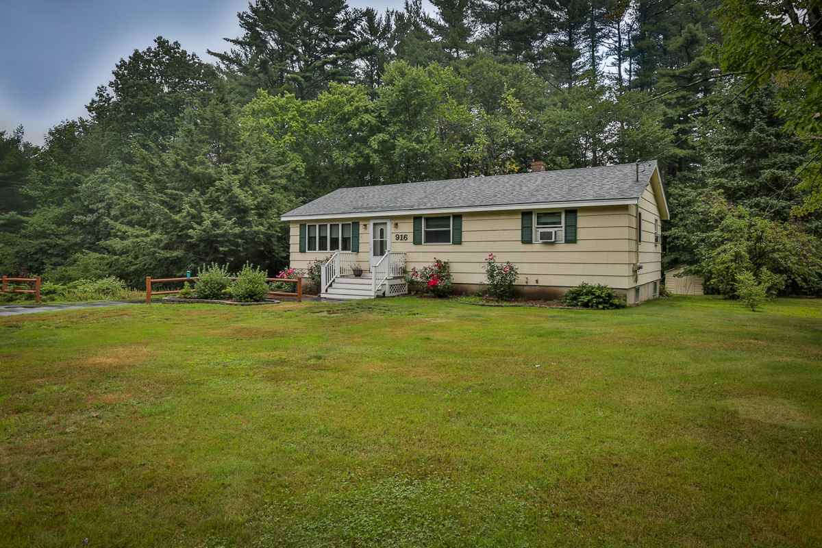 916 Mammoth Road Pelham, NH 03076 - Photo 3 of 26