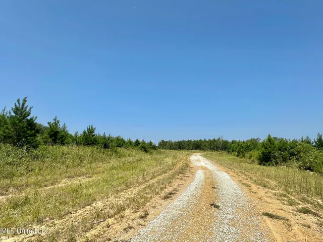 $3,300,000 | 1 Highway 25, Fulton, MS 38843