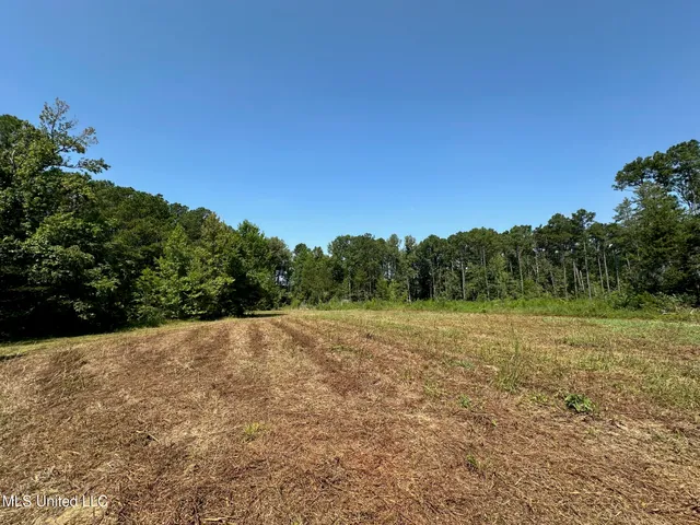 $3,300,000 | 1 Highway 25, Fulton, MS 38843