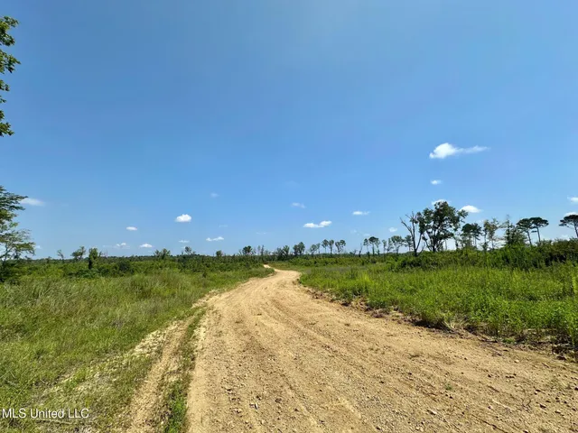 $3,300,000 | 1 Highway 25, Fulton, MS 38843
