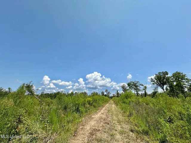 $3,300,000 | 1 Highway 25, Fulton, MS 38843