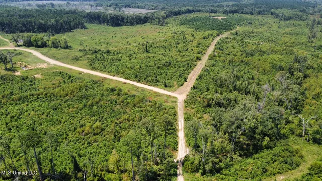 $3,300,000 | 1 Highway 25, Fulton, MS 38843