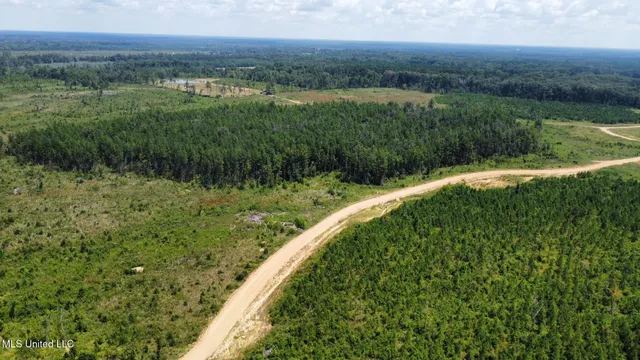 $3,300,000 | 1 Highway 25, Fulton, MS 38843