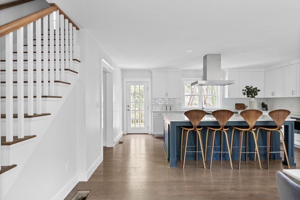 5 Wyman Road Lexington, MA 02420 - Photo 4 of 35