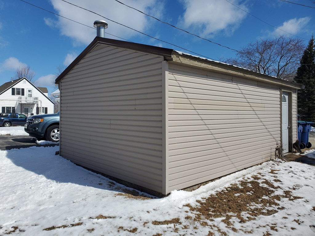 403 2nd Street Kewaunee, WI 54216 - Photo 15 of 19