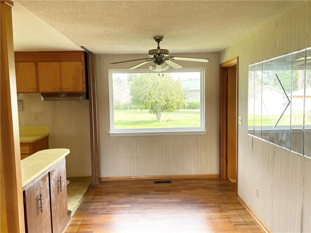 11705 Military Road Southwest Lakewood, WA 98498 - Photo 11 of 30 Gallery Image 11