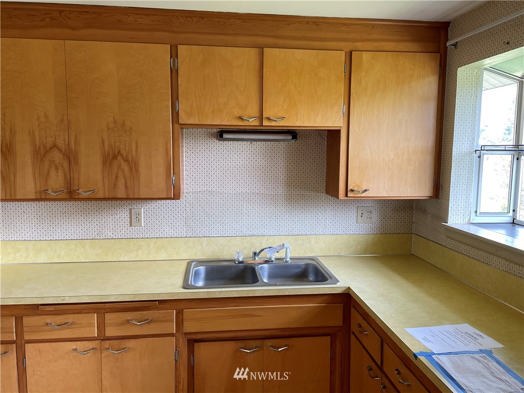 11705 Military Road Southwest Lakewood, WA 98498 - Photo 10 of 30 Gallery Image 10