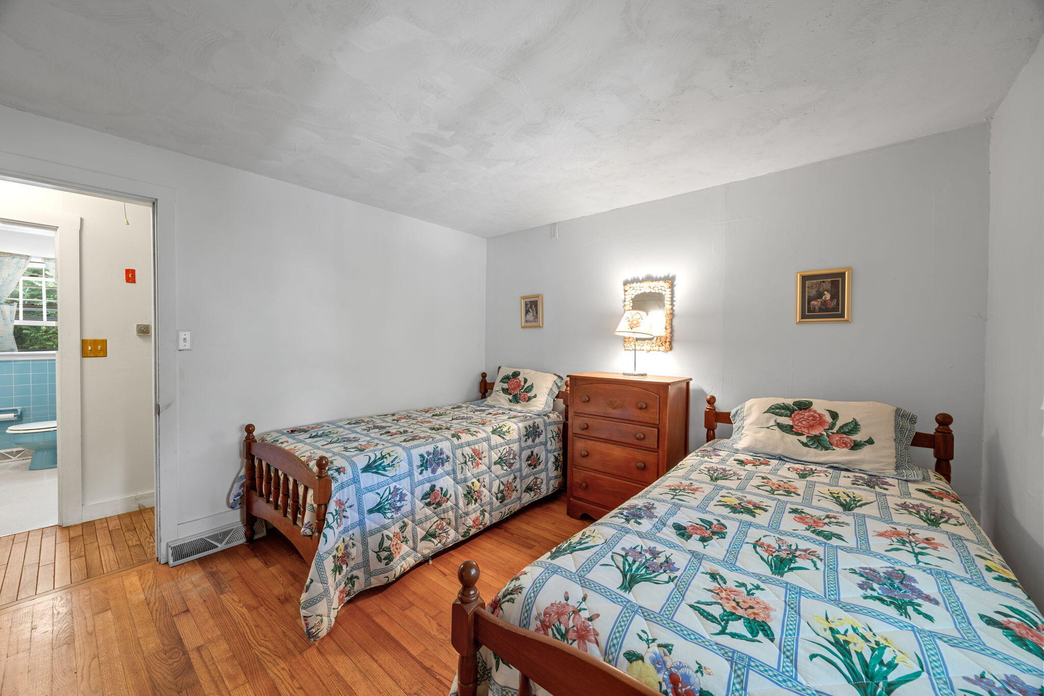166 James Circle Mashpee, MA 02649 - Photo 24 of 76 17-web-or-mls-166-james-cir