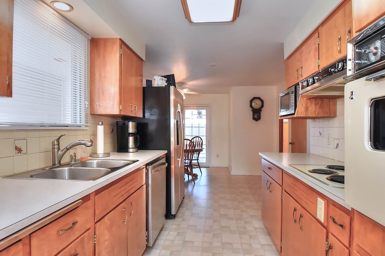 623 North Dartmouth Road Spokane Valley, WA 99206 - Photo 4 of 20