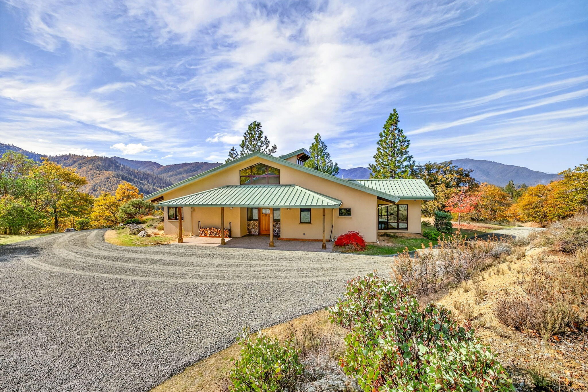 17252 North Applegate Road Grants Pass, OR 97527 - Photo 6 of 59 Applegate
