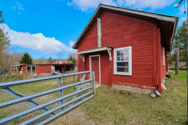 $299,000 | 6754 Old US 31, Manistee, MI 49660