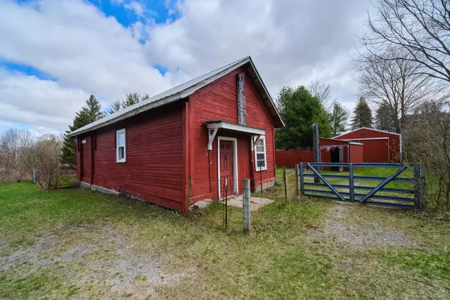 $299,000 | 6754 Old US 31, Manistee, MI 49660