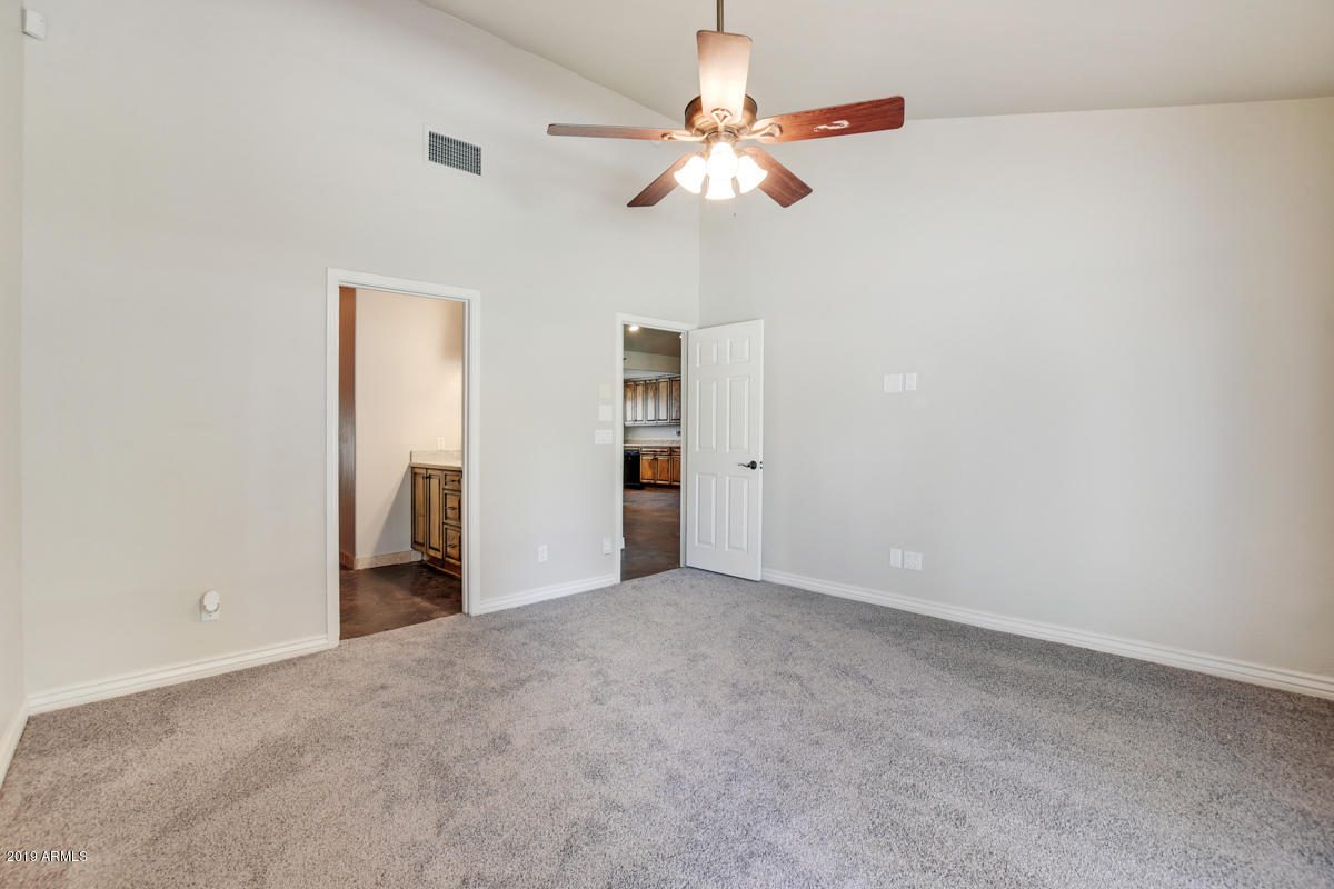 22616 South Recker Road Gilbert, AZ 85298 - Photo 19 of 33 22616-South-Recker-Road-28
