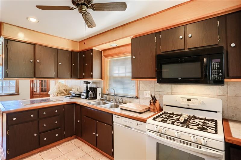 4104 Mt Troy Road Pittsburgh, PA 15214 - Photo 14 of 25 Gallery Image 14