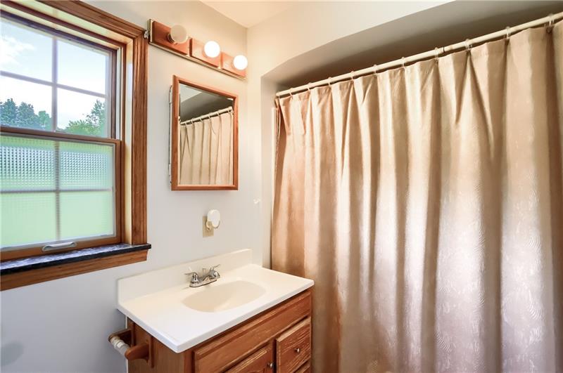 4104 Mt Troy Road Pittsburgh, PA 15214 - Photo 20 of 25 Gallery Image 20